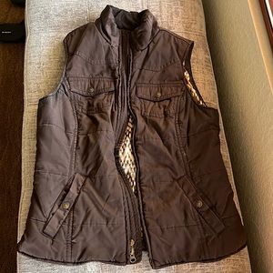 Ariat vest